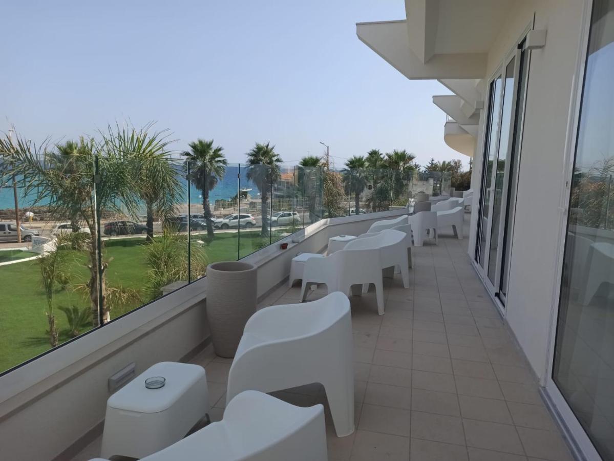 Jonium Hotel - Amazing Sea View And Swimming Pool بولسانو المظهر الخارجي الصورة