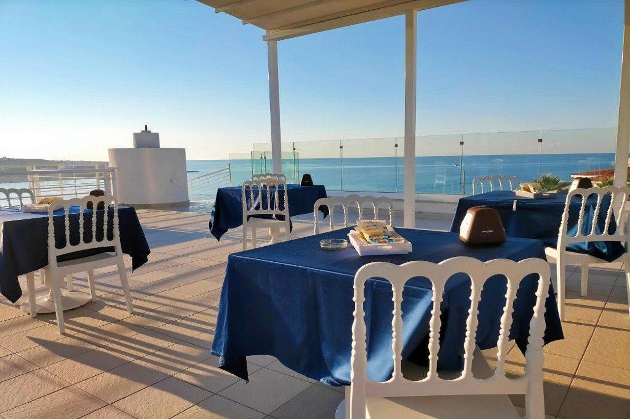 Jonium Hotel - Amazing Sea View And Swimming Pool بولسانو المظهر الخارجي الصورة