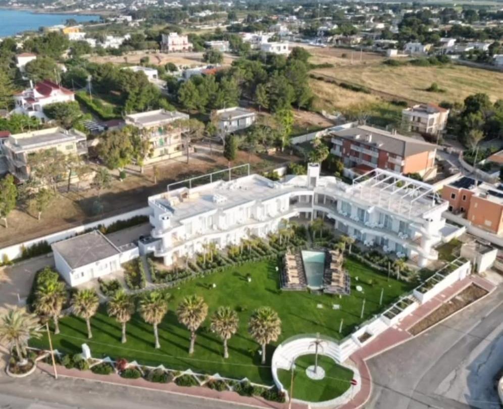 Jonium Hotel - Amazing Sea View And Swimming Pool بولسانو المظهر الخارجي الصورة