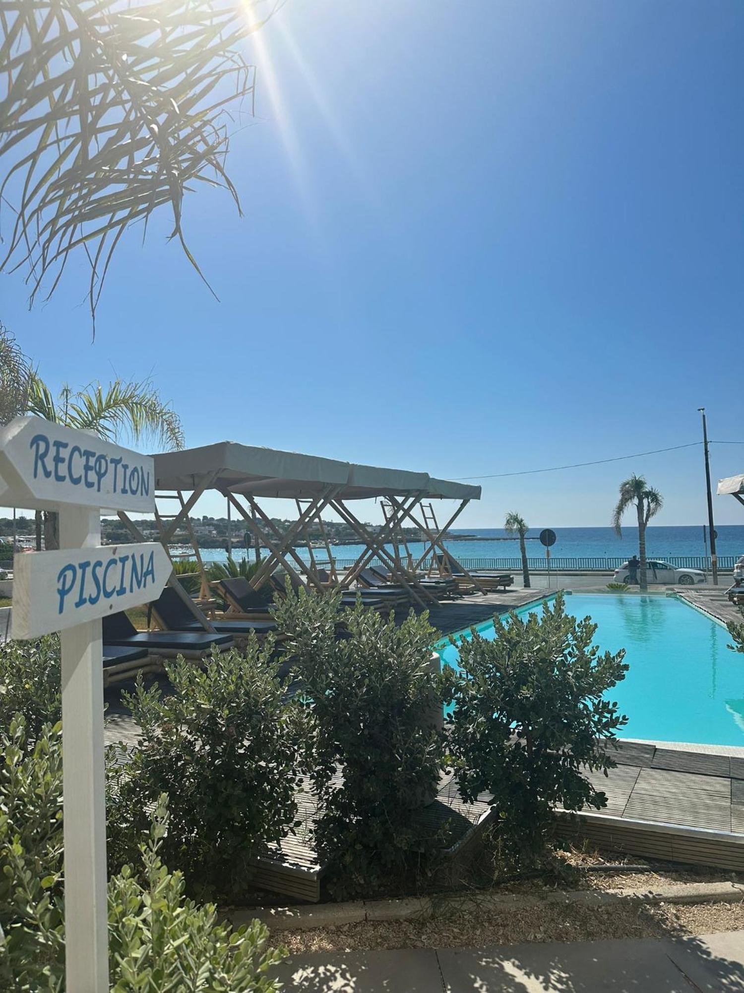 Jonium Hotel - Amazing Sea View And Swimming Pool بولسانو المظهر الخارجي الصورة