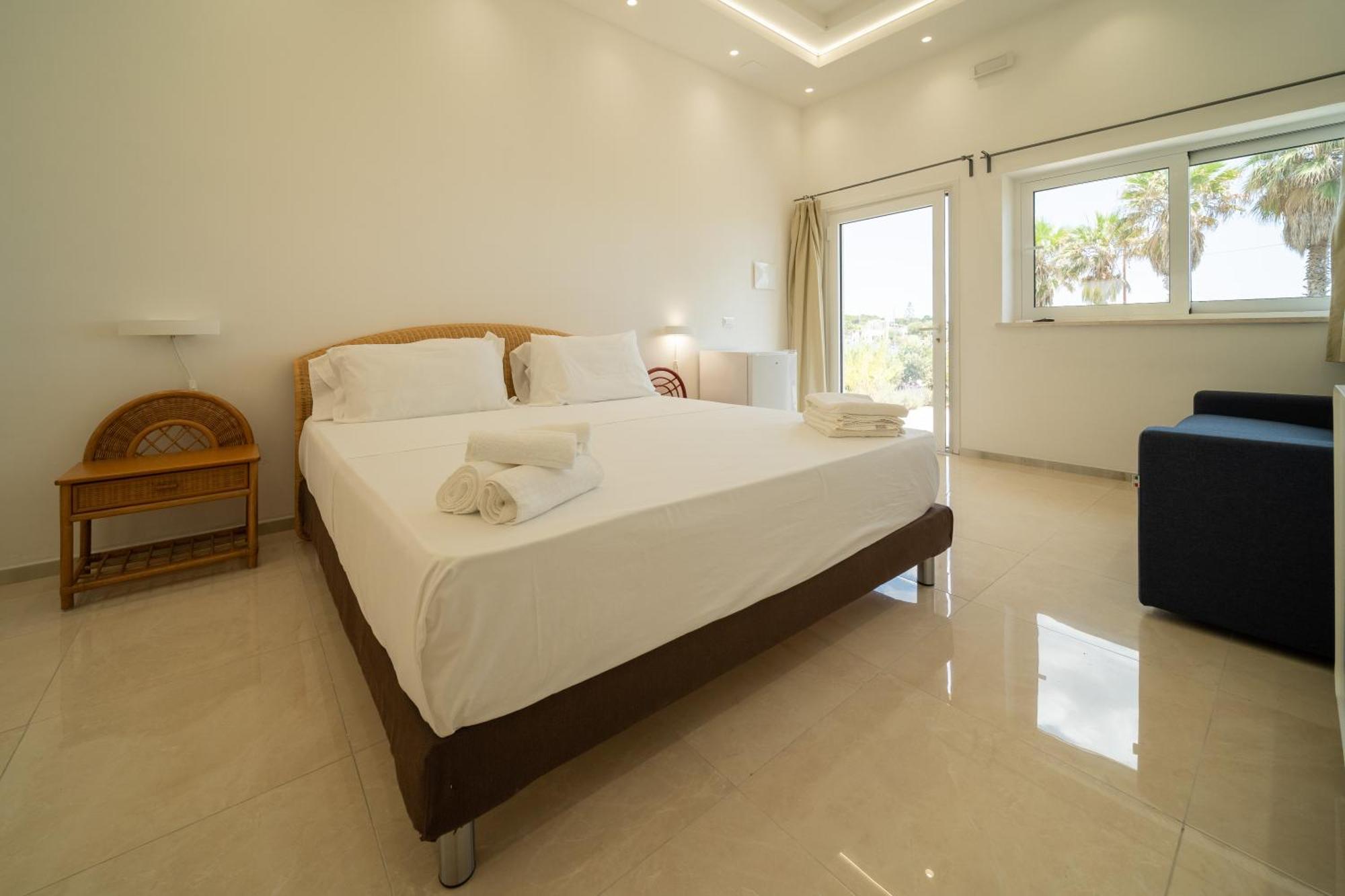 Jonium Hotel - Amazing Sea View And Swimming Pool بولسانو المظهر الخارجي الصورة